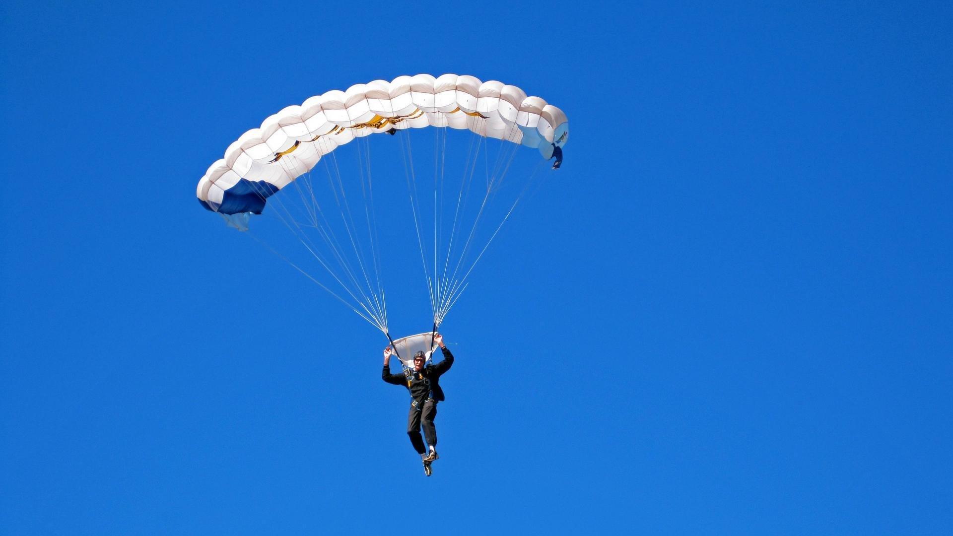 从杜库到扎扎汤神,勇士新灵魂连线如何重塑球队基因