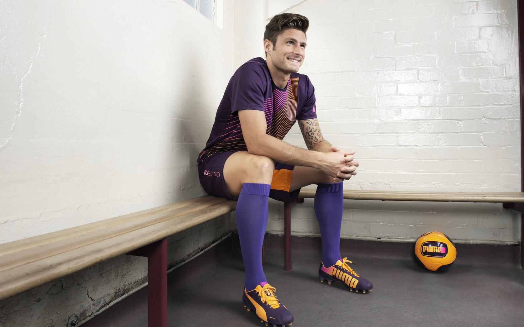 RMC深度剖析，26分钟专题揭秘萨利巴成长之路，解析阿森纳后防铁塔的锻造历程